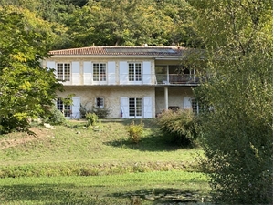 maison à la vente -   16000  ANGOULEME, surface 230 m2 vente maison - UBI469526966